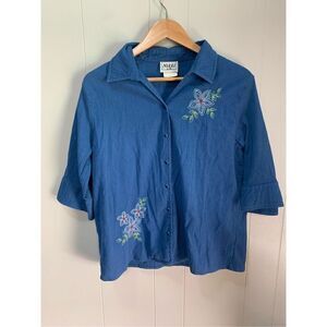 VIntage Nikki blouse w/ embroidered flowers